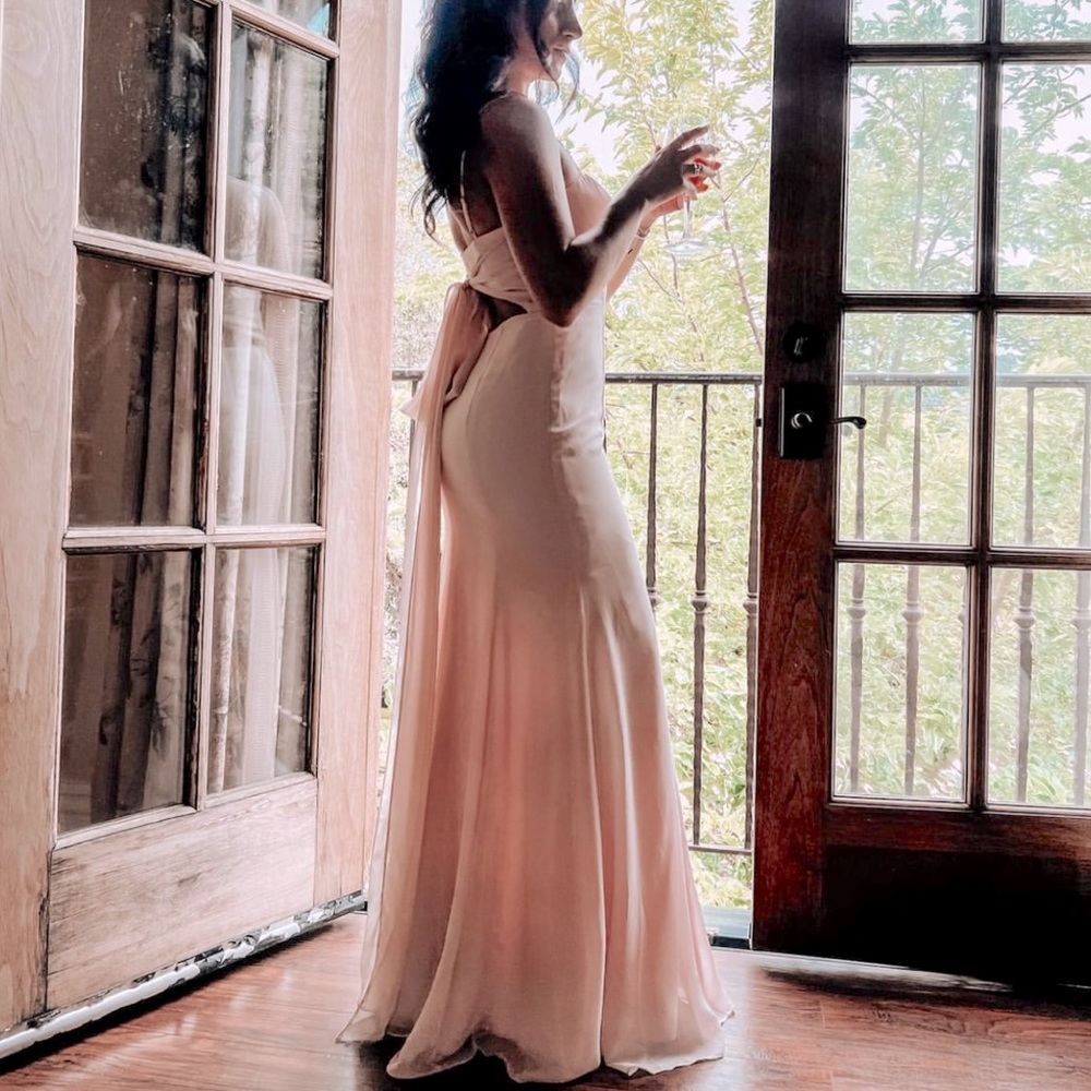 Gorgeous Azazie gown, soft pink, very elegant